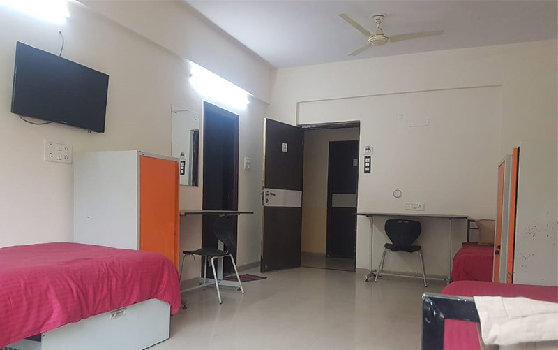 3-sharing-room-img