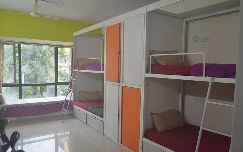 4-bed-sharing-room